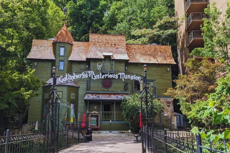 Things To Do Mysterious Mansion